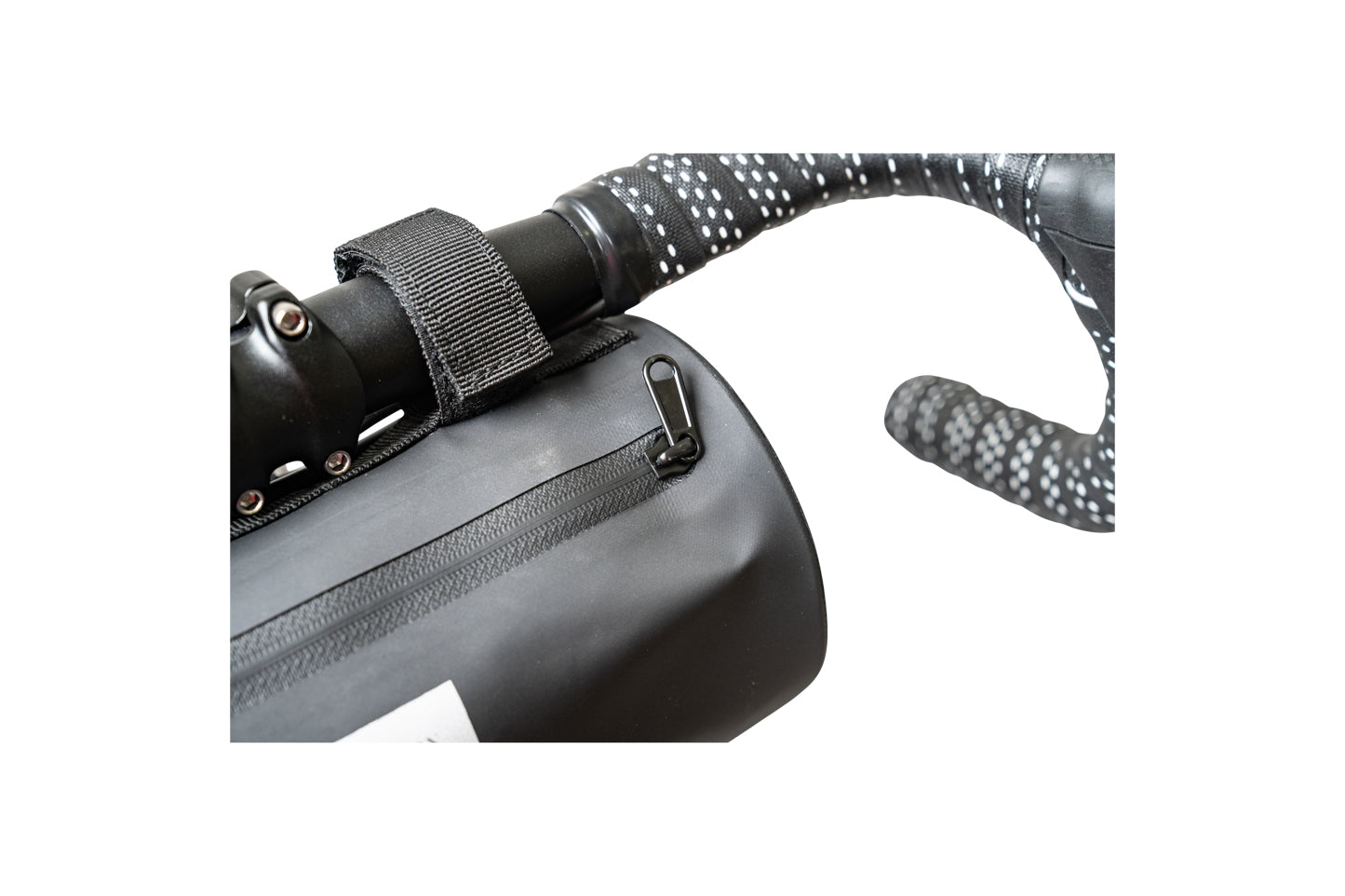 174HUDSON Waterproof Handlebar Bag – Priority Bicycles