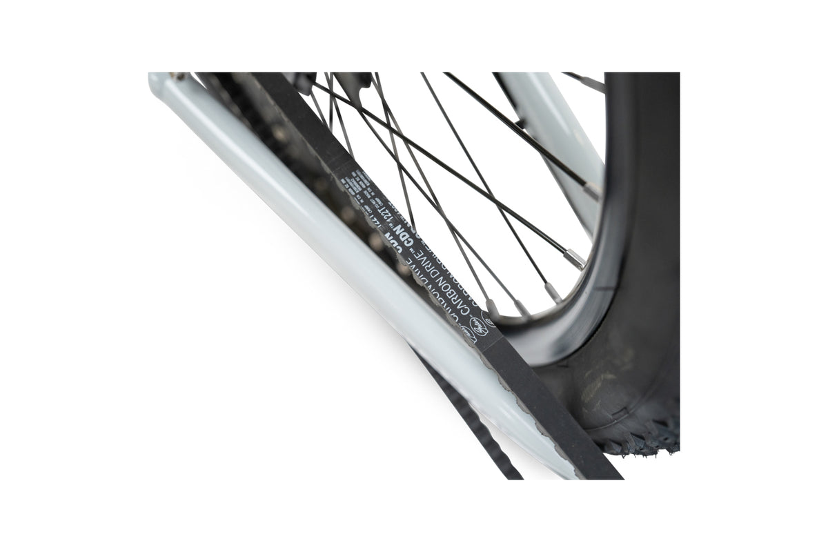 Close up of the Gates Carbon Belt Drive Belt on the Priority E-Sauce.