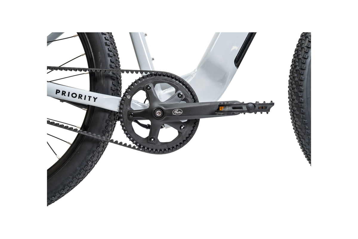 Close up of the Gates Carbon Belt Drive on the Priority E-Sauce.