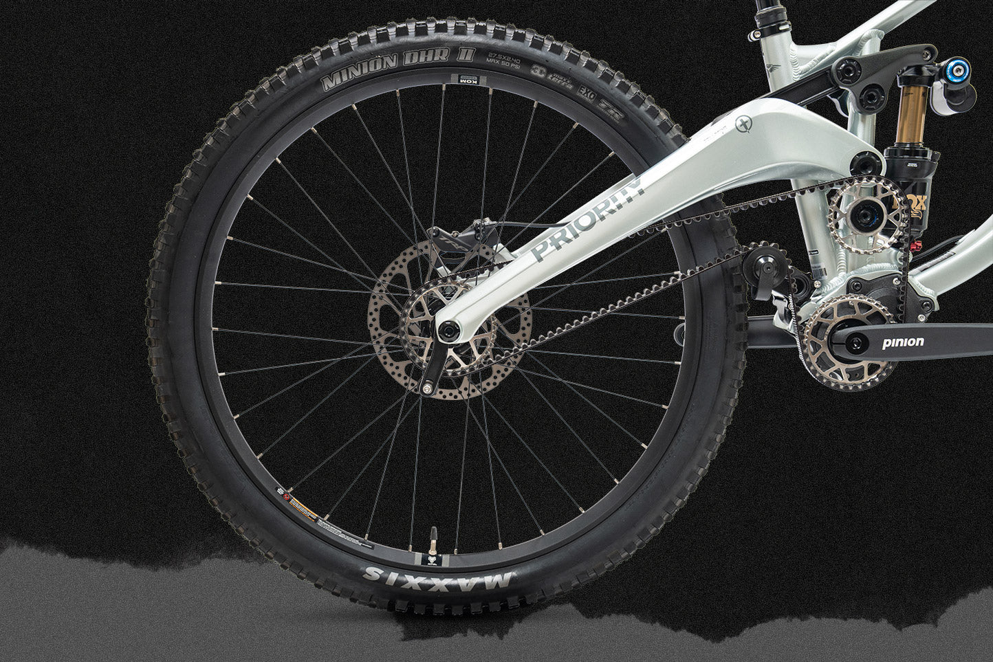 PRIORITY VANTH FULL SUSPENSION ENDURO RACE